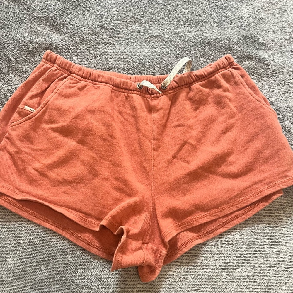 Vuori Women's Peach Athletic Shorts